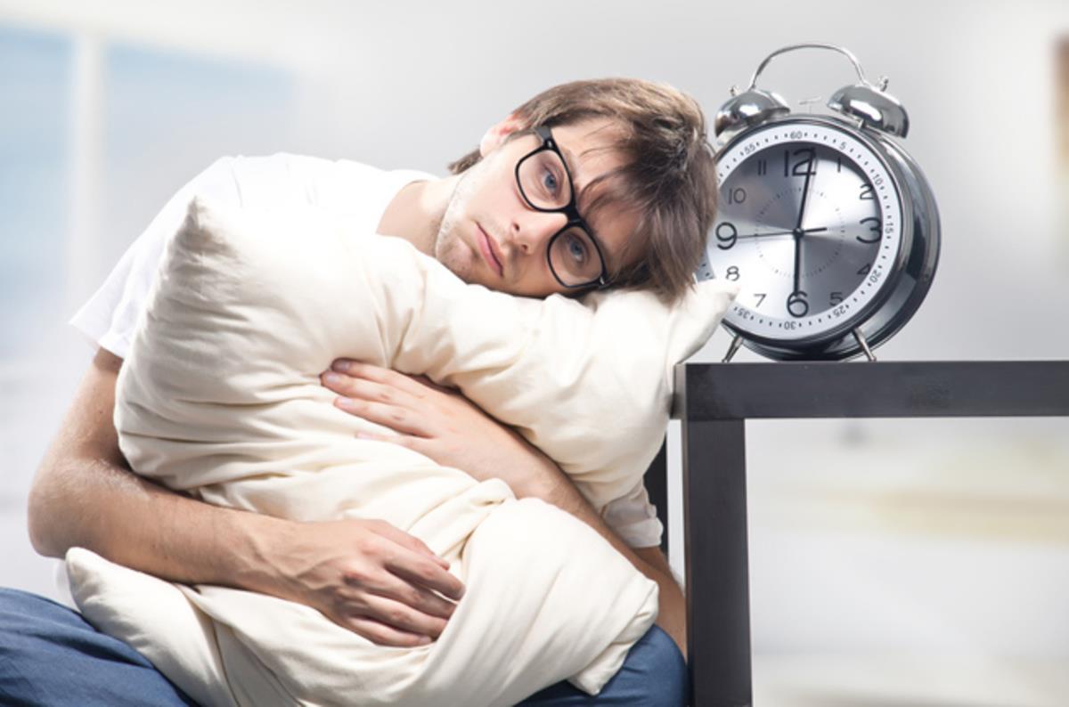 Căng thẳng stress khiến mất ngủ kéo dài: bệnh lý không nên coi thường